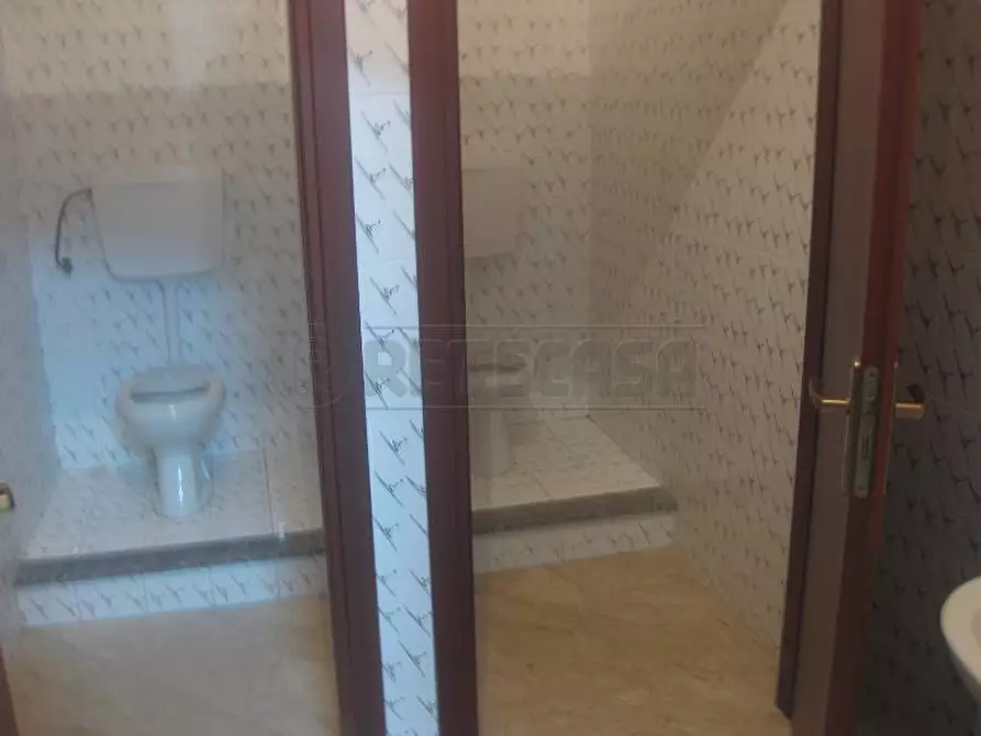 Immagine 8 di Locale commerciale in affitto  in Via Mons. Nicolò Audino a Mazara Del Vallo