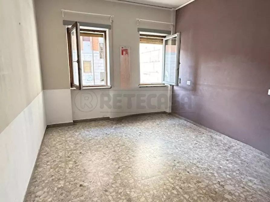 Immagine 13 di Trilocale in vendita  in Via Sandro Pertini 1 a Salerno