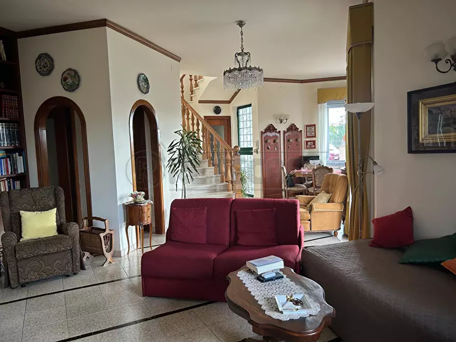 Immagine 8 di Villa in vendita  in SP6bis a Caltanissetta