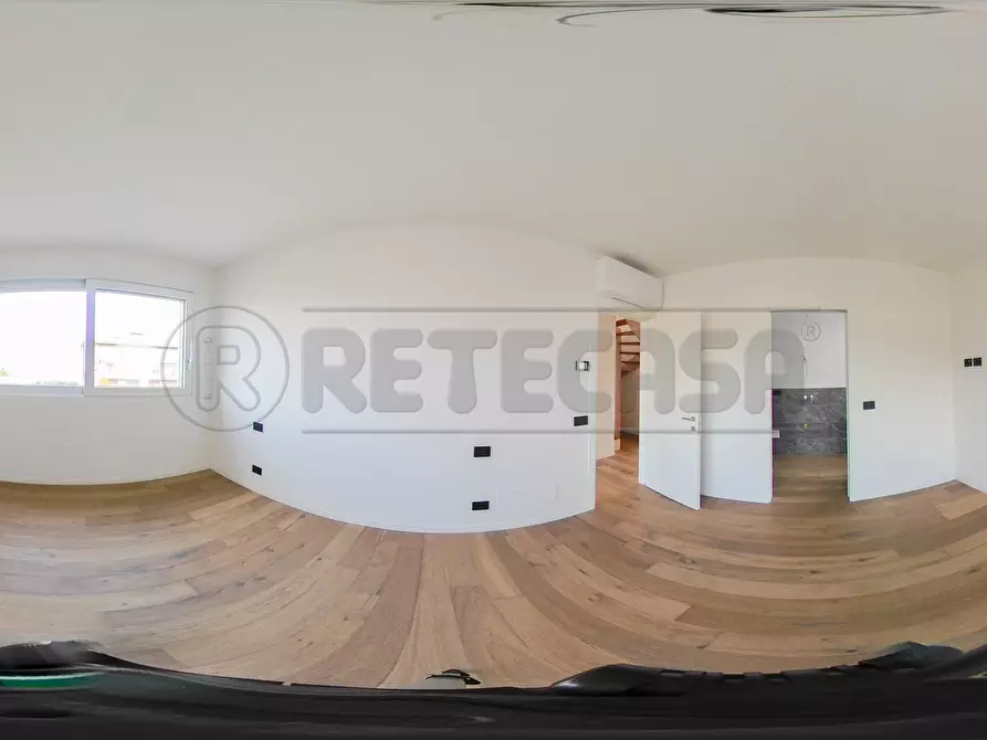 Immagine 47 di Appartamento in vendita  in Via F. Magellano a Creazzo