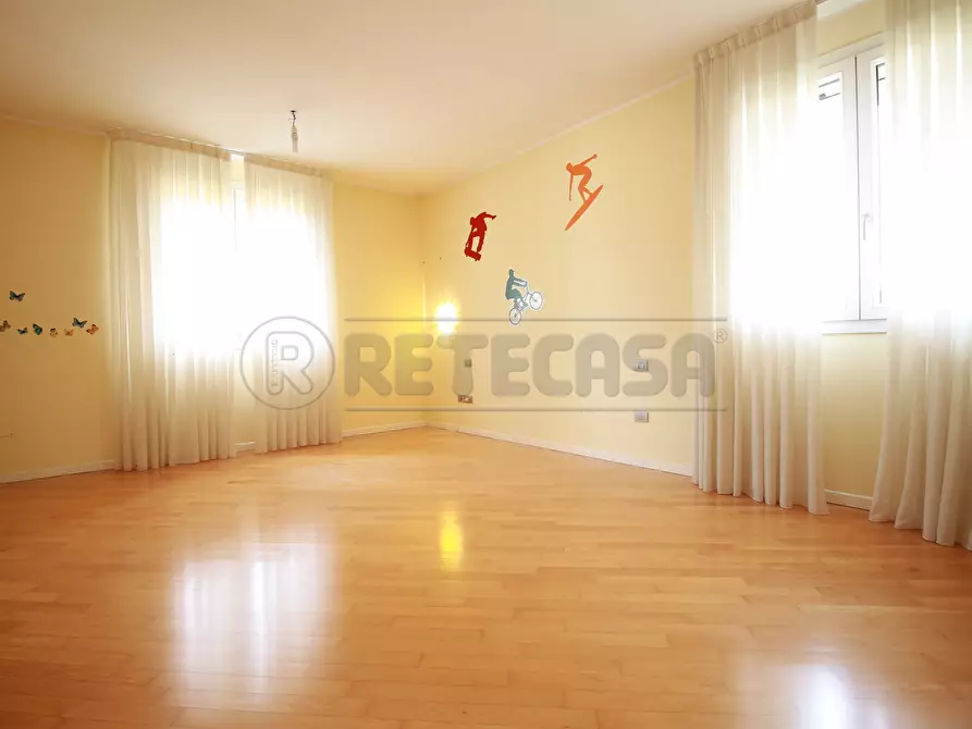 Immagine 14 di Porzione di casa in affitto  in Via Venezia 17 a Montebello Vicentino