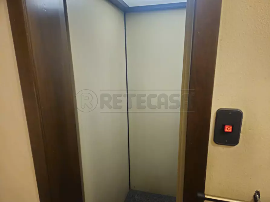 Immagine 16 di Pentalocale in vendita  in Via Ala Ponzone a Cremona