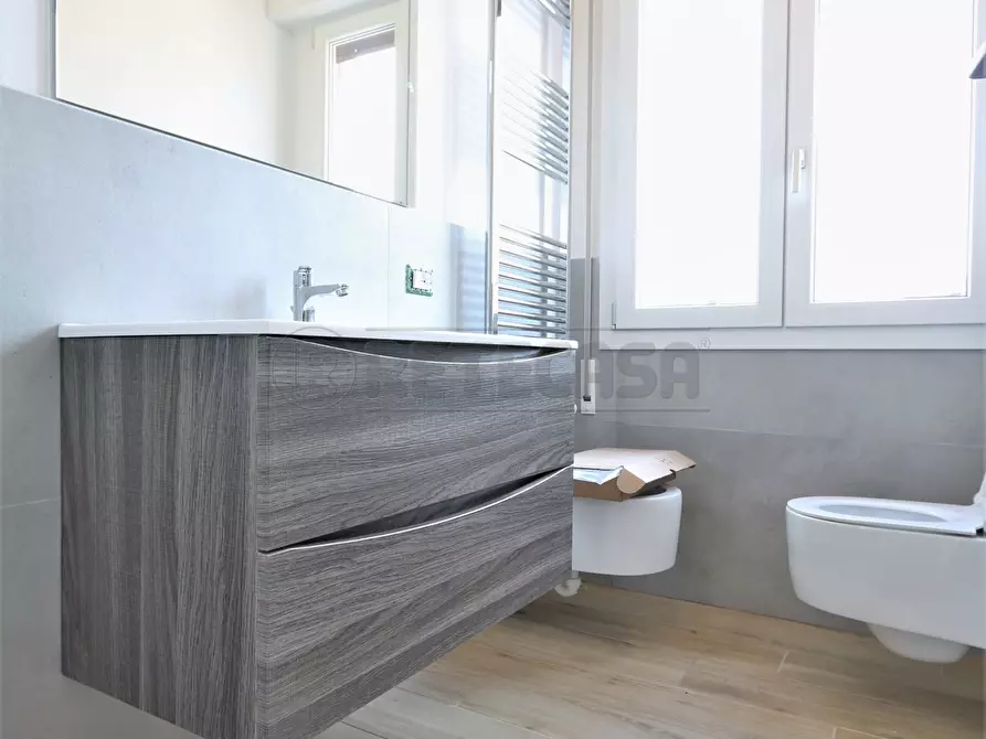 Immagine 5 di Stanza singola in affitto  a Vicenza