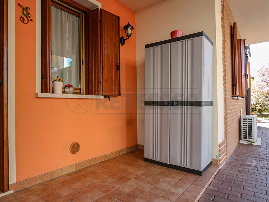 Immagine 17 di Bilocale in vendita  in Via Rocco Chinnici 23 a Bolzano Vicentino