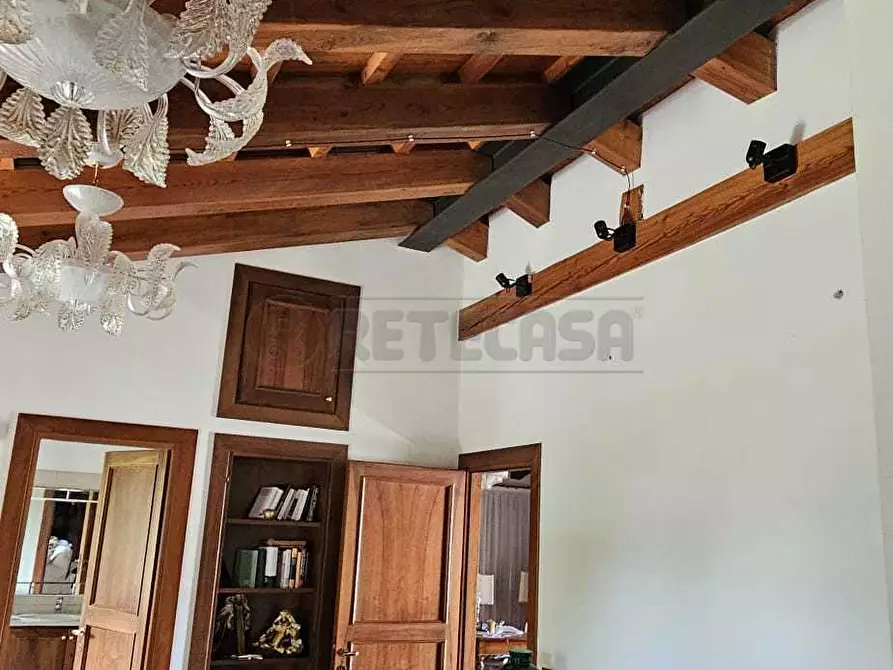 Immagine 34 di Villa in vendita  a Mirano