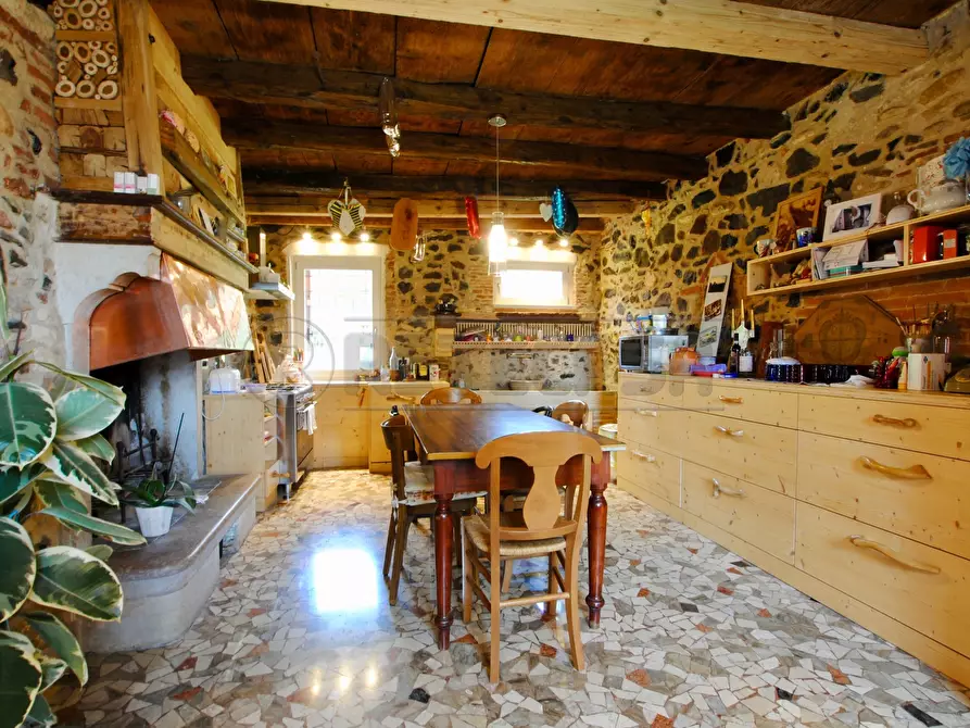 Immagine 27 di Villa in vendita  in Piazza Roma 36 a Brogliano