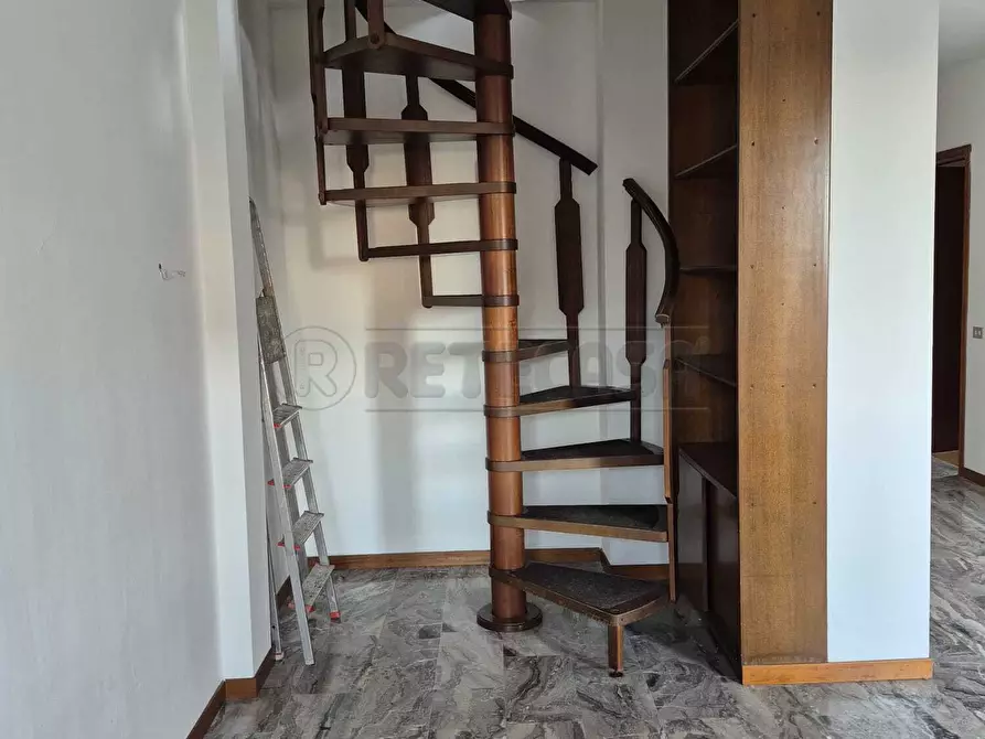 Immagine 5 di Trilocale in affitto  a Bergamo