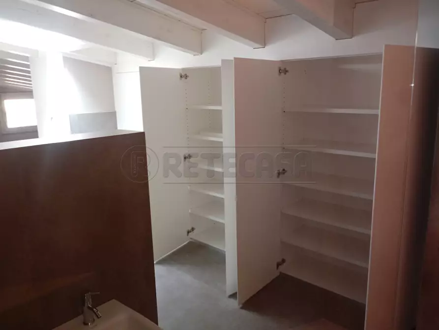 Immagine 12 di Appartamento in affitto  a Bergamo