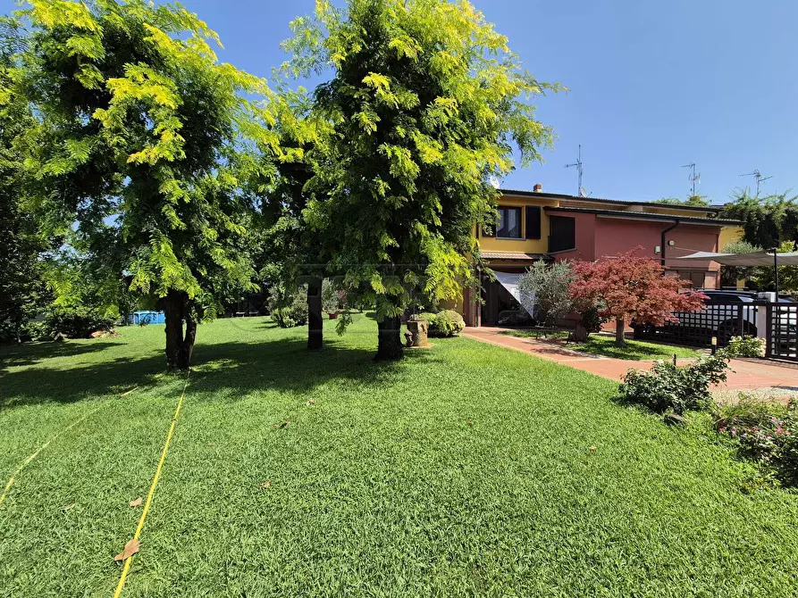 Immagine 3 di Villetta a schiera in vendita  in Via Don Lorenzo Milani a Sesto Ed Uniti