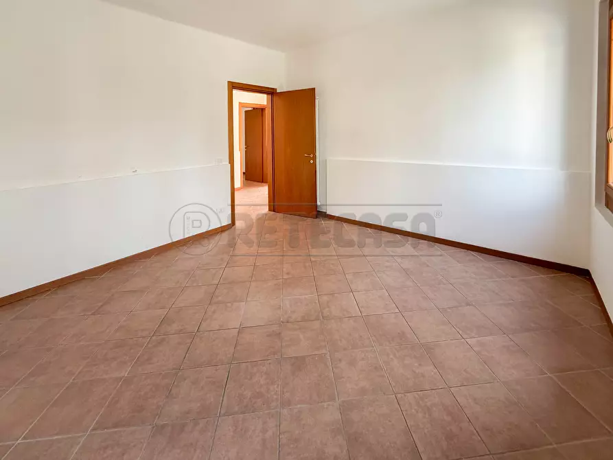 Immagine 11 di Appartamento in vendita  in Via San Nicola a Creazzo