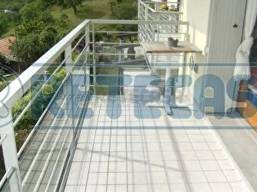 Immagine 9 di Bilocale in vendita  a Sorisole