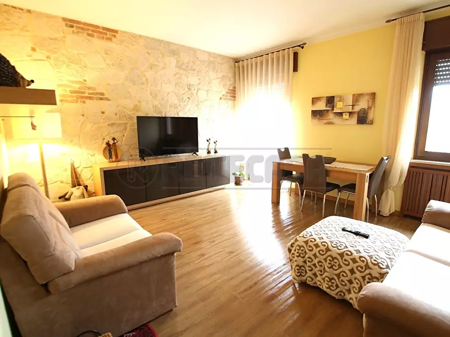 Immagine 1 di Trilocale in vendita  in Via Barnaba Pizzardi a Vicenza