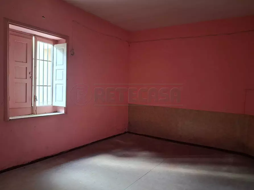 Immagine 12 di Laboratorio in affitto  in Via Giacomo Colombo a Marcianise