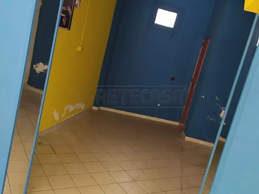 Immagine 5 di Locale commerciale in vendita  a Mazara Del Vallo