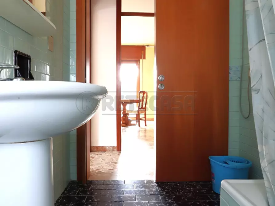 Immagine 32 di Bilocale in vendita  in Via Valerio Belli 39 a Vicenza