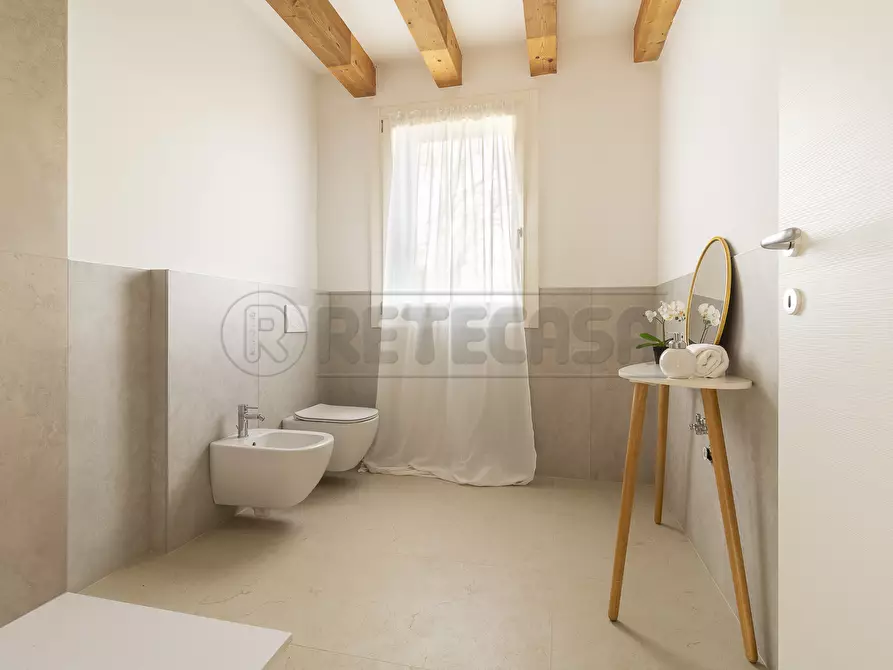 Immagine 9 di Bilocale in vendita  in Via Zuccola 37 a Bolzano Vicentino