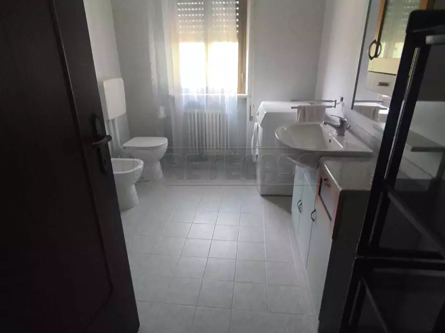 Immagine 5 di Trilocale in affitto  a Val Liona