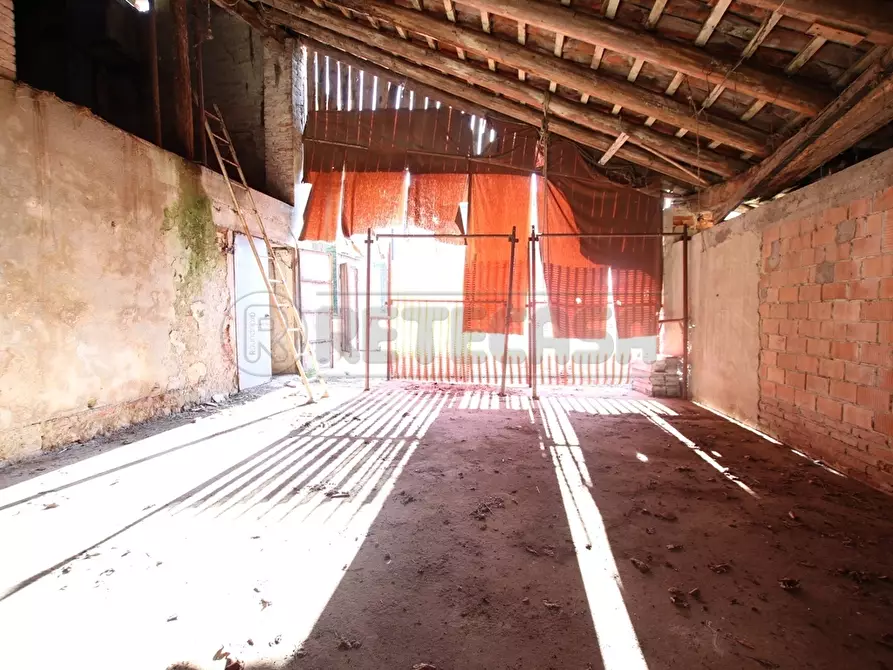 Immagine 24 di Rustico / casale in vendita  a Montegalda
