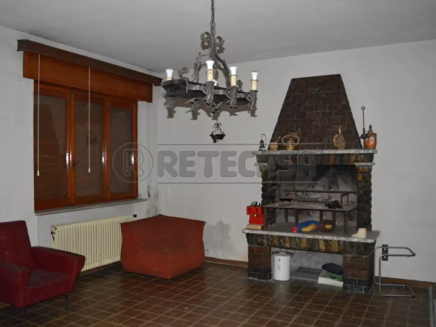 Immagine 1 di Casa indipendente in vendita  a Montorso Vicentino