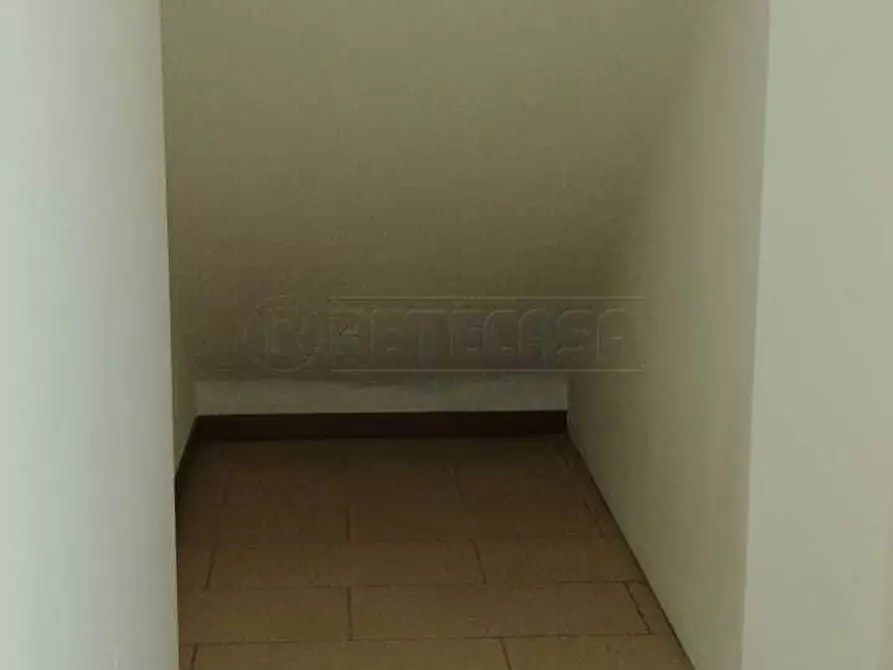 Immagine 5 di Locale commerciale in affitto  a Montebello Vicentino