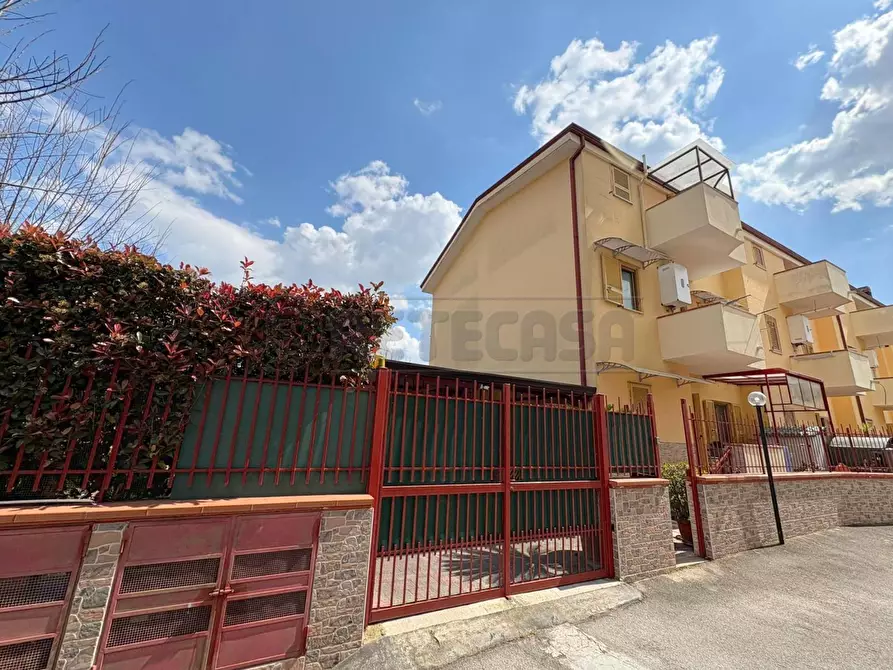 Immagine 56 di Villetta a schiera in vendita  in Via Giudice Falcone a Marcianise