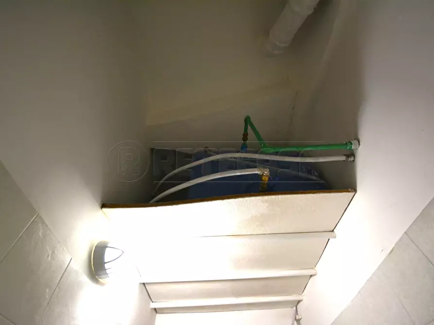 Immagine 23 di Locale commerciale in vendita  in Viale Teodoro Roosevelt 15 a Messina