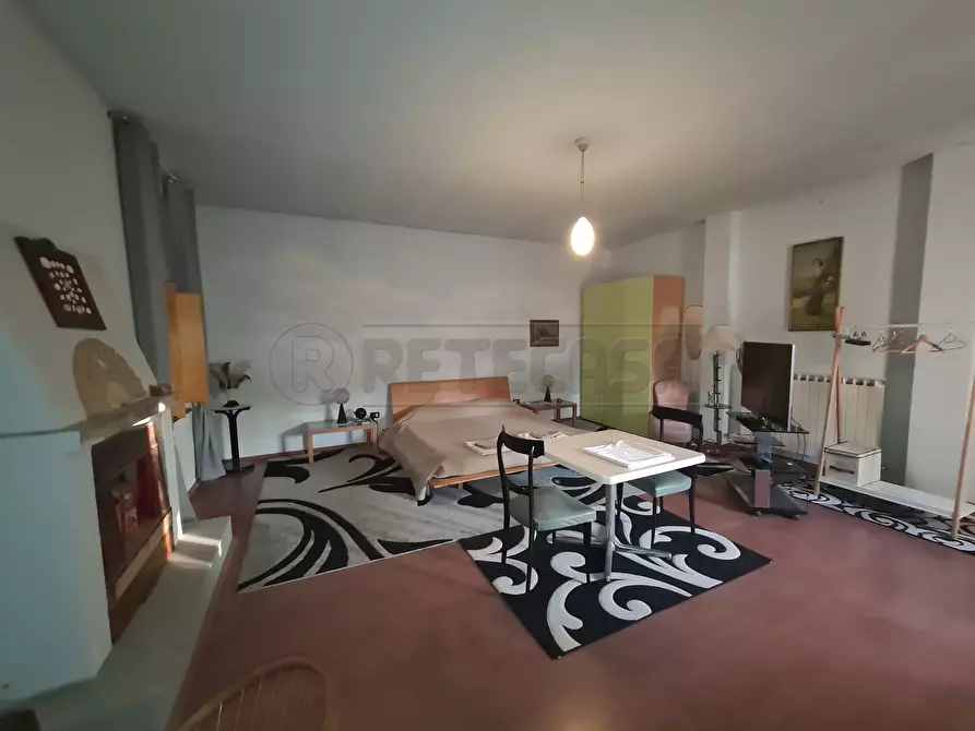 Immagine 17 di Rustico / casale in vendita  in Via Pizzighettone a Sesto Ed Uniti