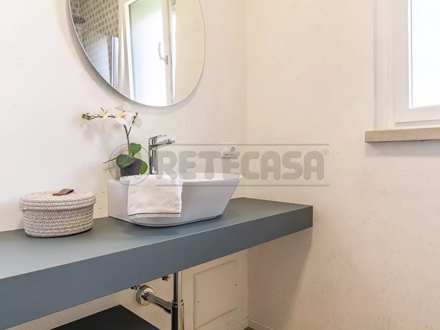 Immagine 25 di Trilocale in vendita  in Viale Brenta 83 a Tezze Sul Brenta