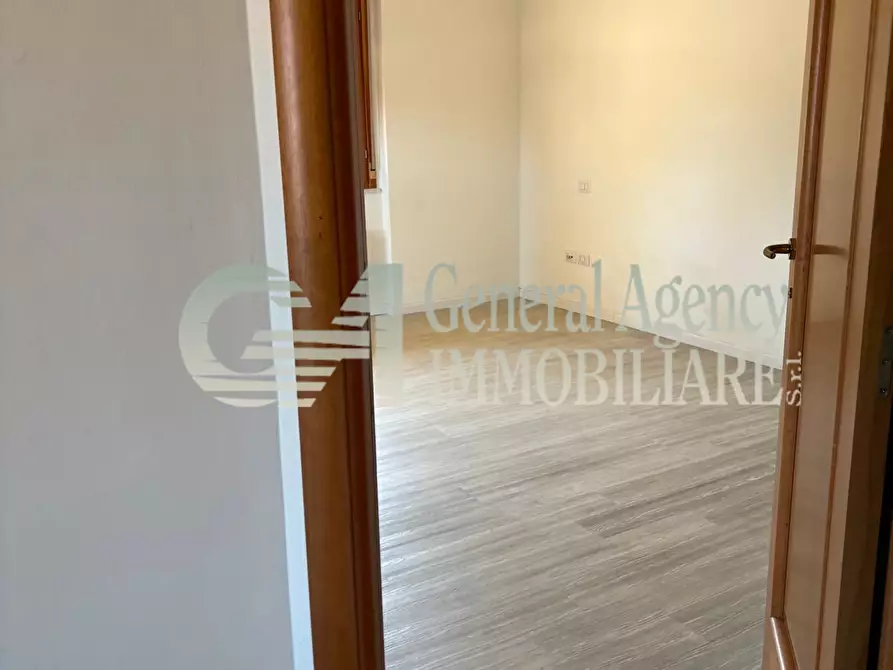 Immagine 15 di Ufficio in affitto  in VIA ANDREA MILLEVOI a Roma