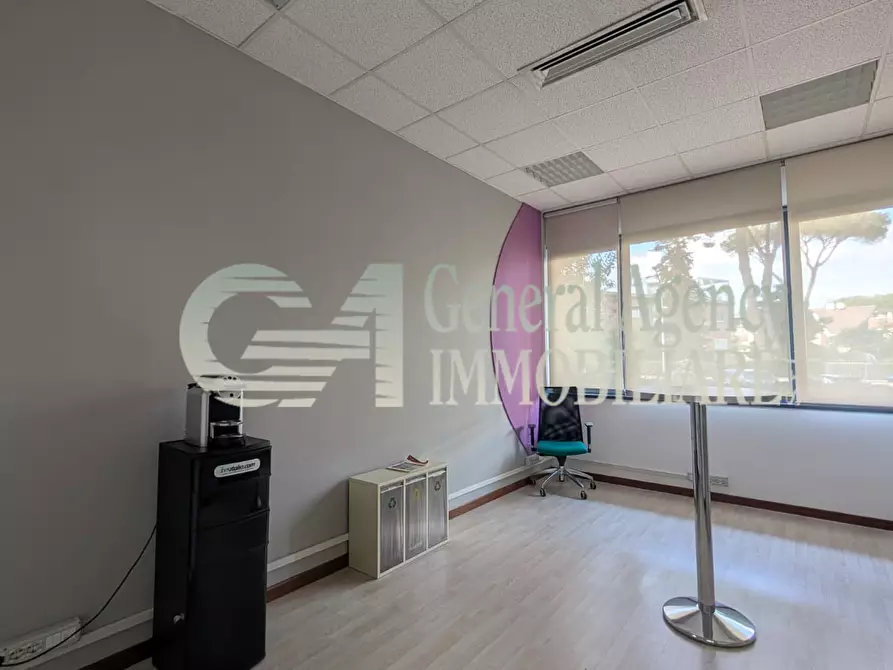 Immagine 48 di Ufficio in affitto  in VIALE DEL POGGIO FIORITO a Roma