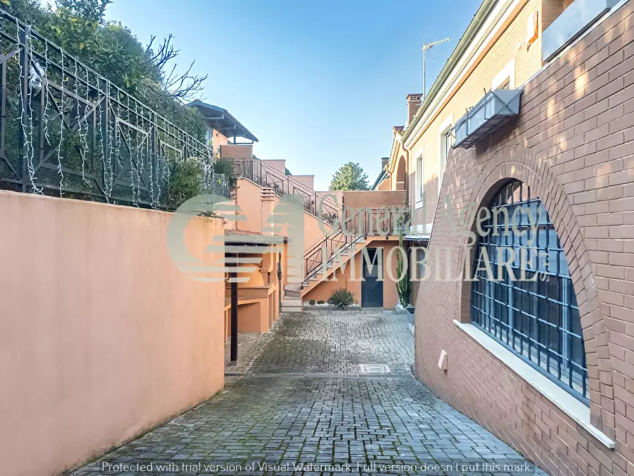 Immagine 44 di Villa in affitto  in Via Mario Mattoli a Roma