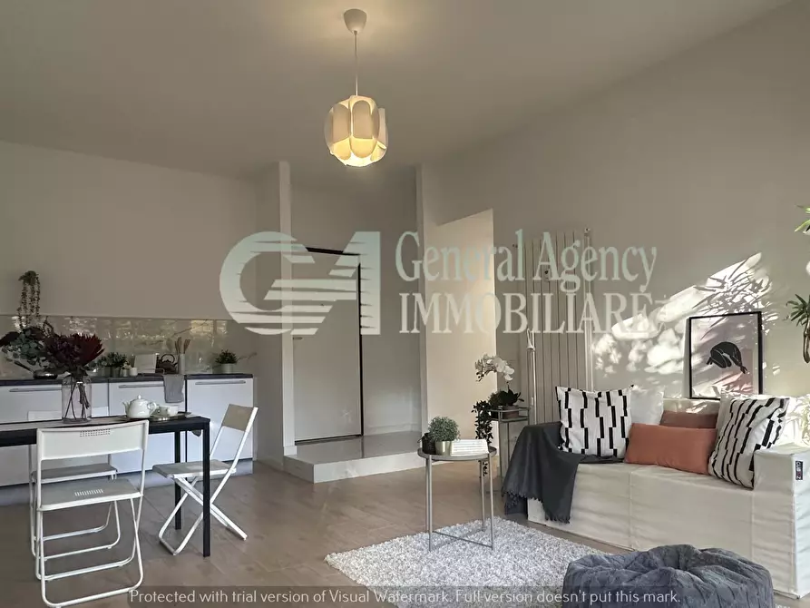 Immagine 10 di Quadrilocale in vendita  in VIA TOLMINO a Roma