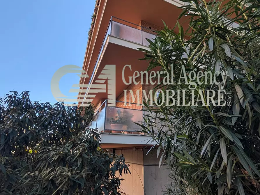 Immagine 97 di Appartamento in vendita  in VIALE DEI PRIMATI SPORTIVI 66 a Roma