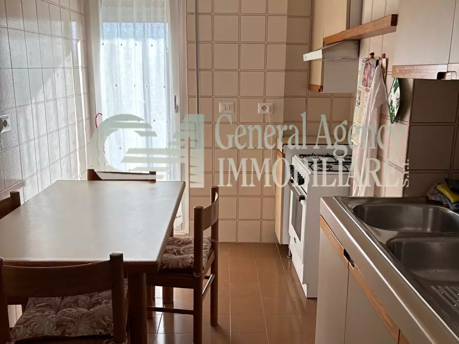 Immagine 4 di Trilocale in affitto  in Via Canton a Roma