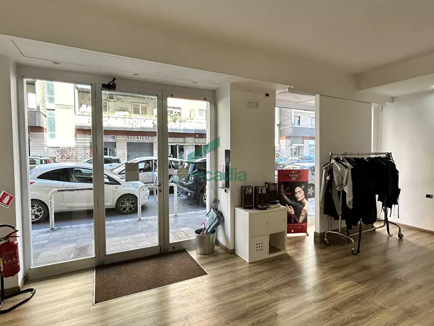 Immagine 7 di Locale commerciale in vendita  in Via Luigi Ricchioni 17 a Bari