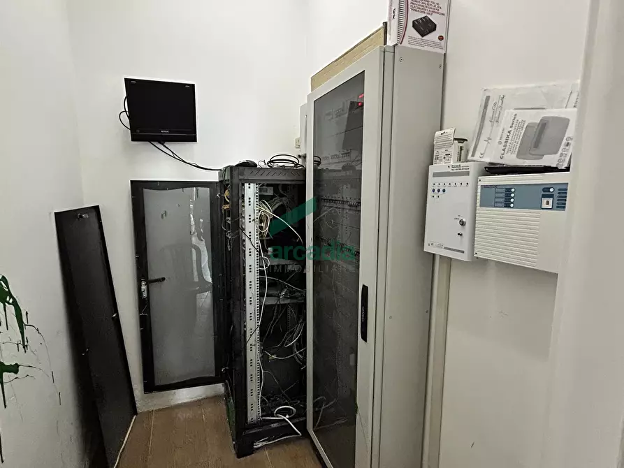 Immagine 19 di Capannone industriale in vendita  in Via Giovanni Gentile 79bis a Bari