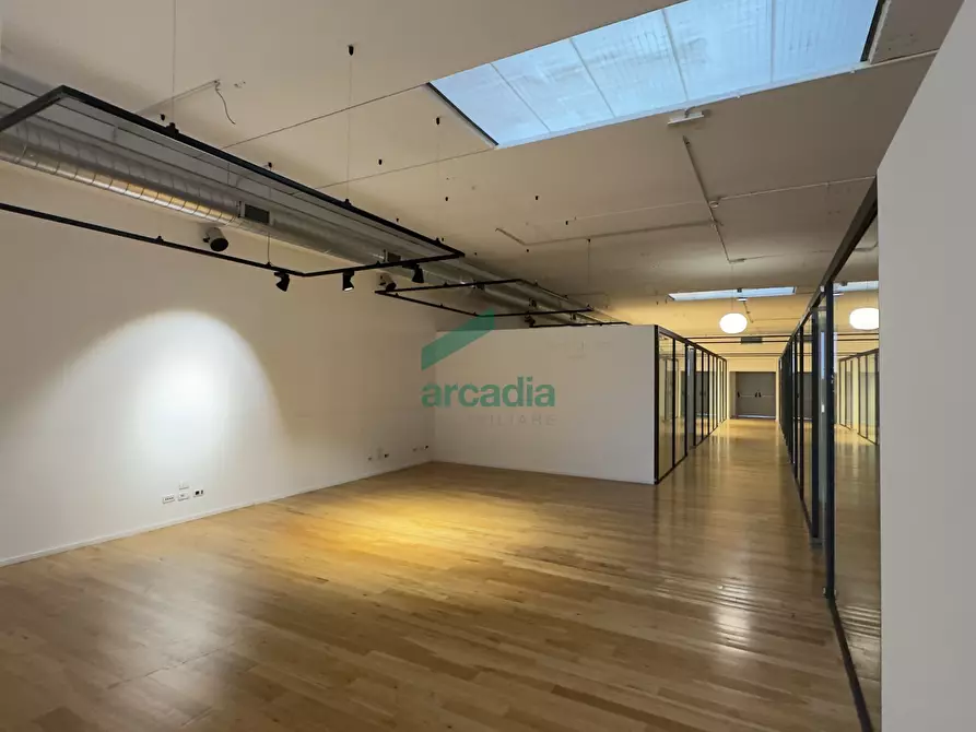 Immagine 19 di Capannone industriale in vendita  in Strada Statale 100, Snc Snc a Casamassima