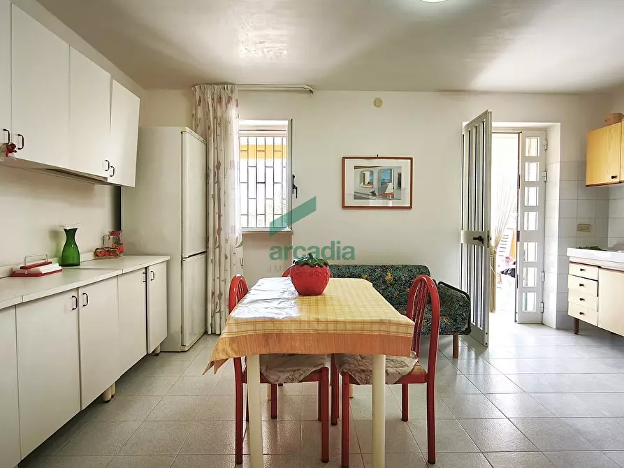 Immagine 17 di Villa in vendita  in KM 42 761 a Locorotondo