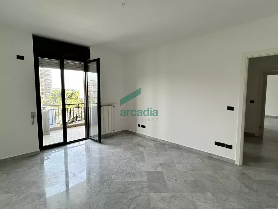 Immagine 1 di Ufficio in affitto  in Viale San Josemaría Escrivá 28 a Bari