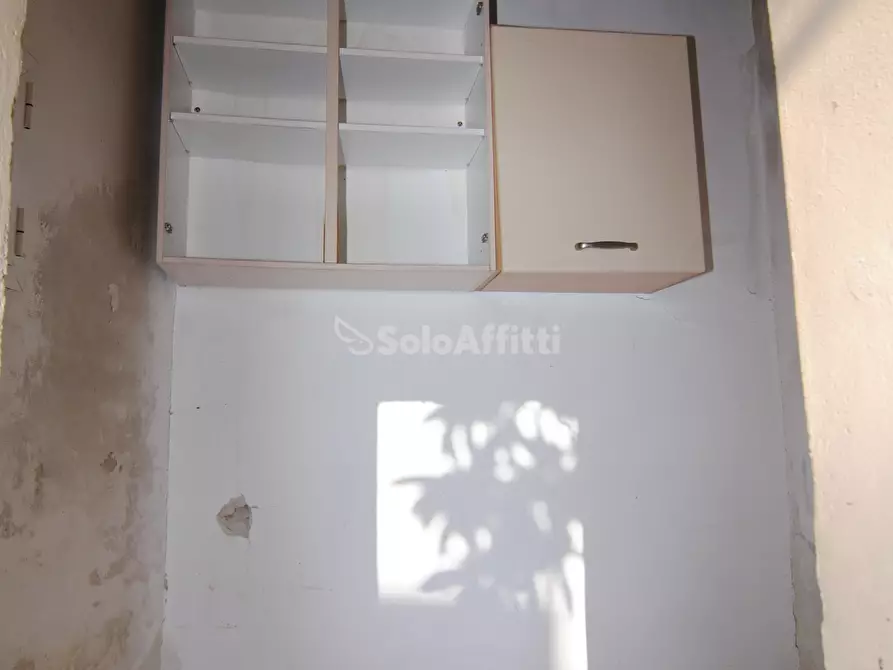 Immagine 10 di Locale commerciale in affitto  a Livorno