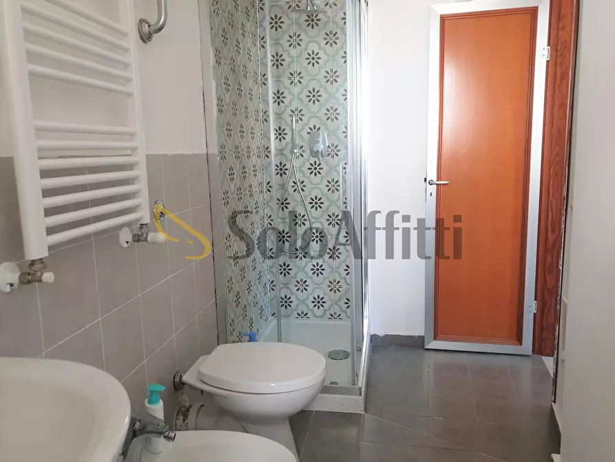 Immagine 8 di Bilocale in affitto  a Catanzaro