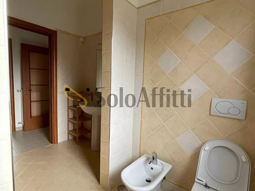 Immagine 13 di Pentalocale in affitto  a Sora