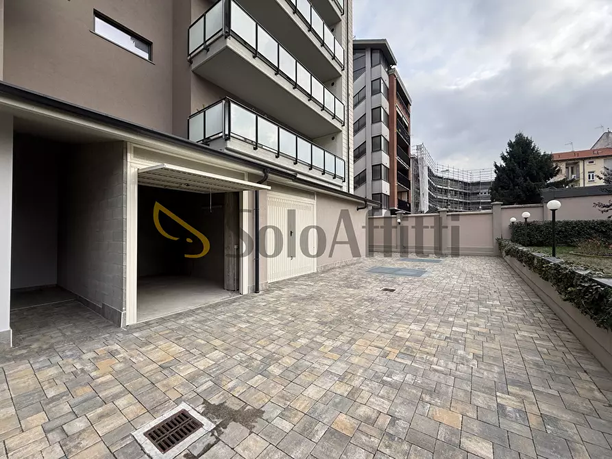 Immagine 13 di Garage in affitto  in Via Sostegno 3 a Torino