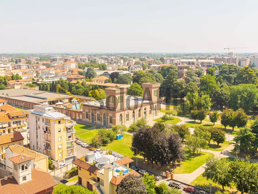 Immagine 27 di Quadrilocale in affitto  a Busto Arsizio