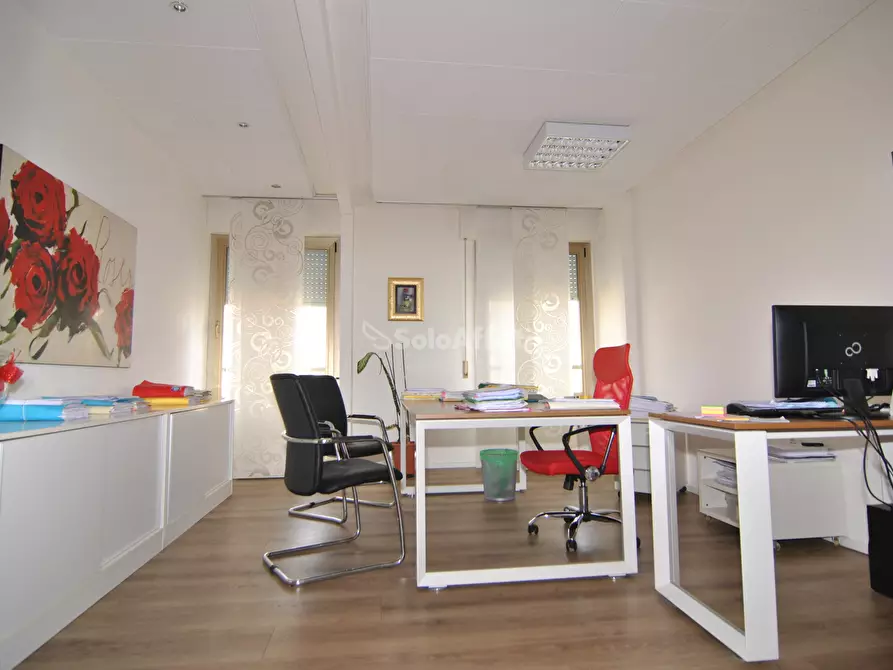 Immagine 14 di Ufficio in affitto  in Via Cairoli 69 a Livorno