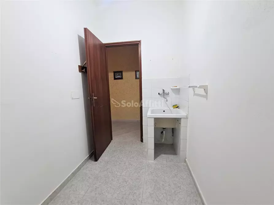 Immagine 14 di Trilocale in affitto  a Catanzaro