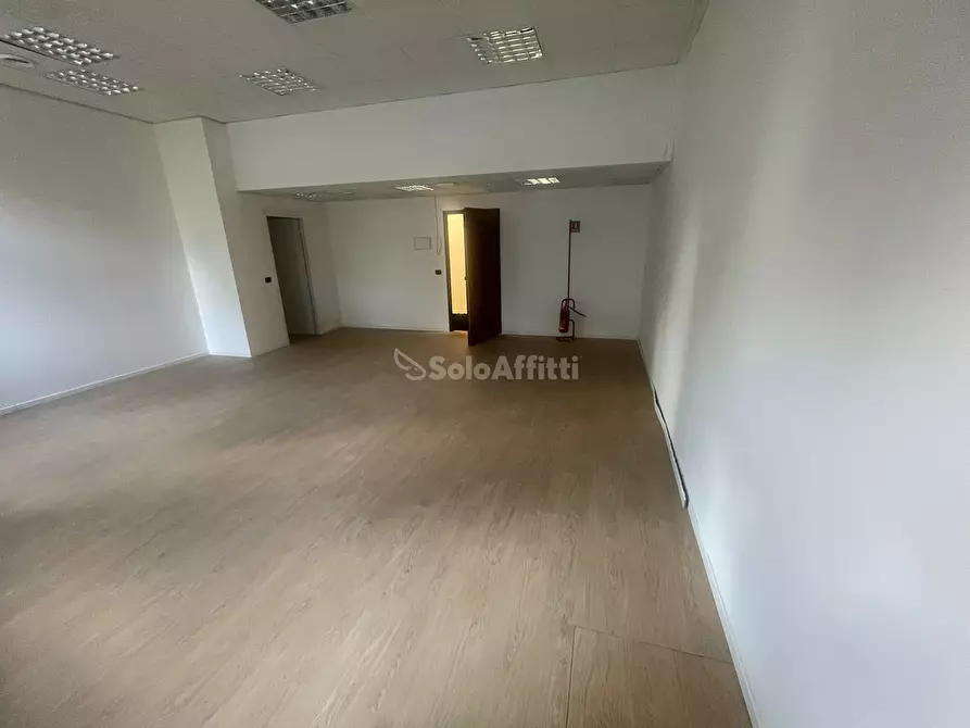 Immagine 4 di Ufficio in affitto  in Corso Orbassano 336 a Torino