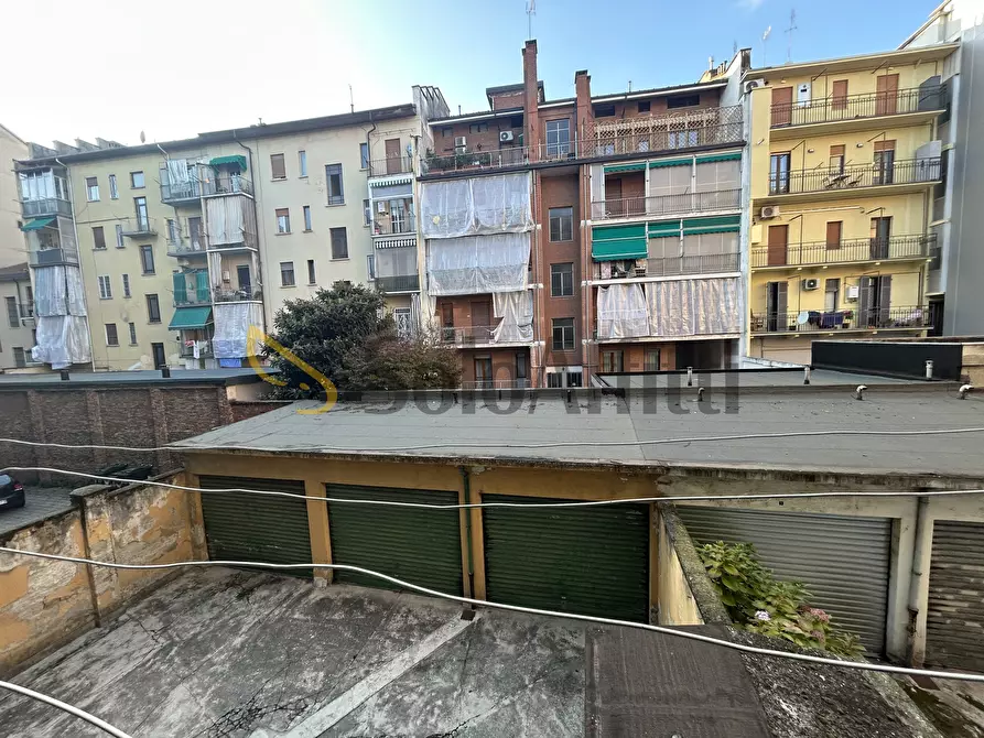 Immagine 10 di Trilocale in affitto  in Via Raffaele Cadorna 38 a Torino