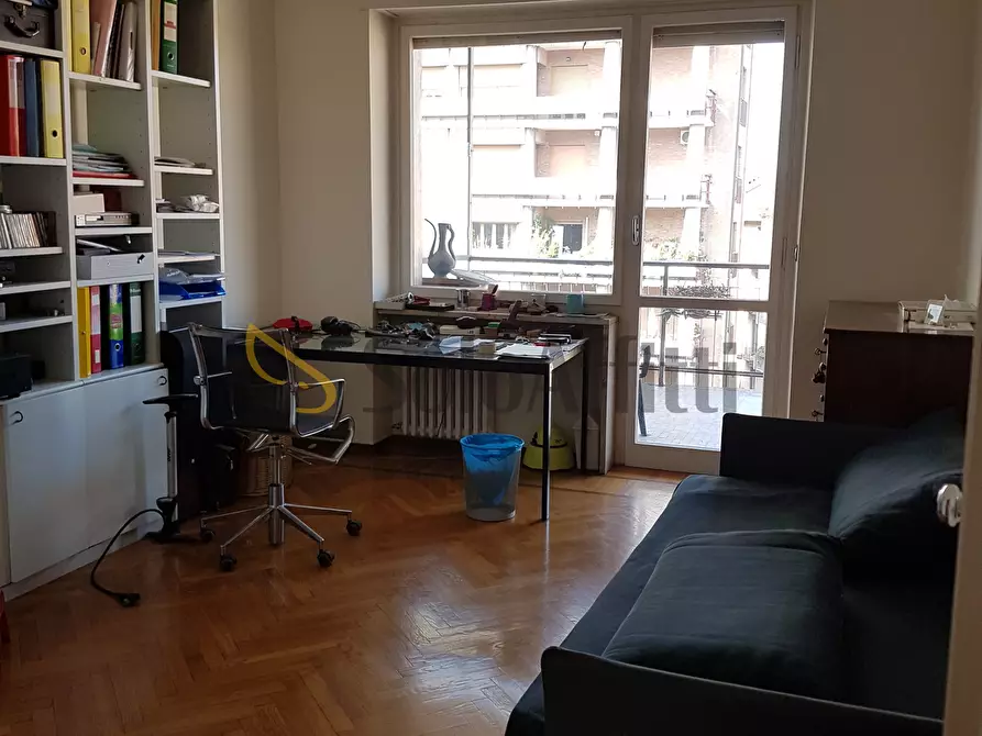 Immagine 13 di Pentalocale in affitto  in Via enrico Cialdini a Torino