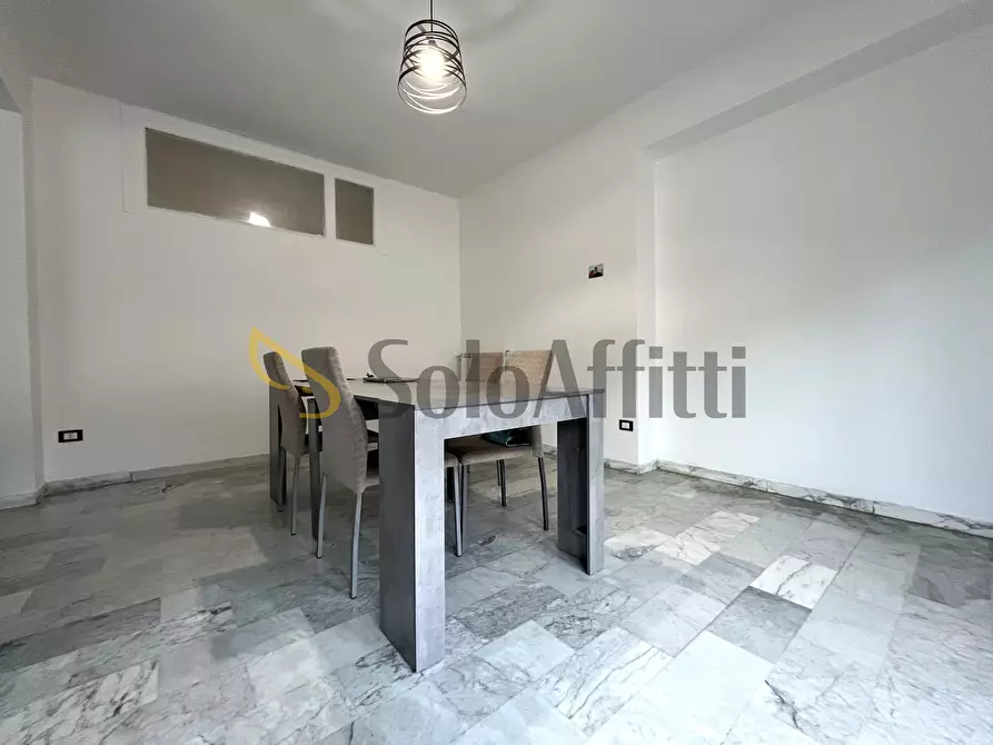 Immagine 9 di Trilocale in affitto  a Catanzaro